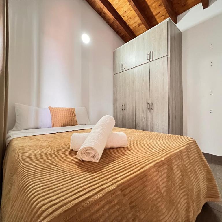 Cerca a talleres de cerámica Apto con Balcón - Apartamento de 3 dormitorios - 4