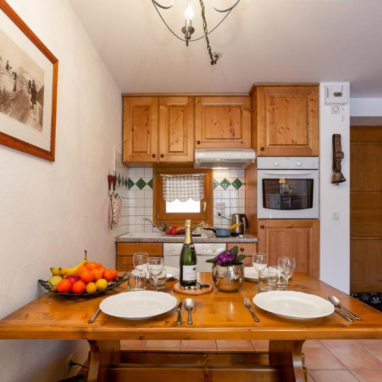 Apt Capucins22 Mont Blanc View 1BR w/ Balcony Garage - Happy Rentals - Apartment mit Balkon - 3