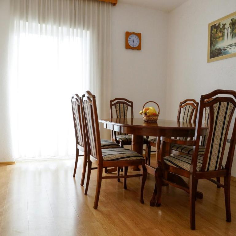 Guest House Heart of Budva - Dvokrevetna Soba sa Bračnim Krevetom i Balkonom - 11