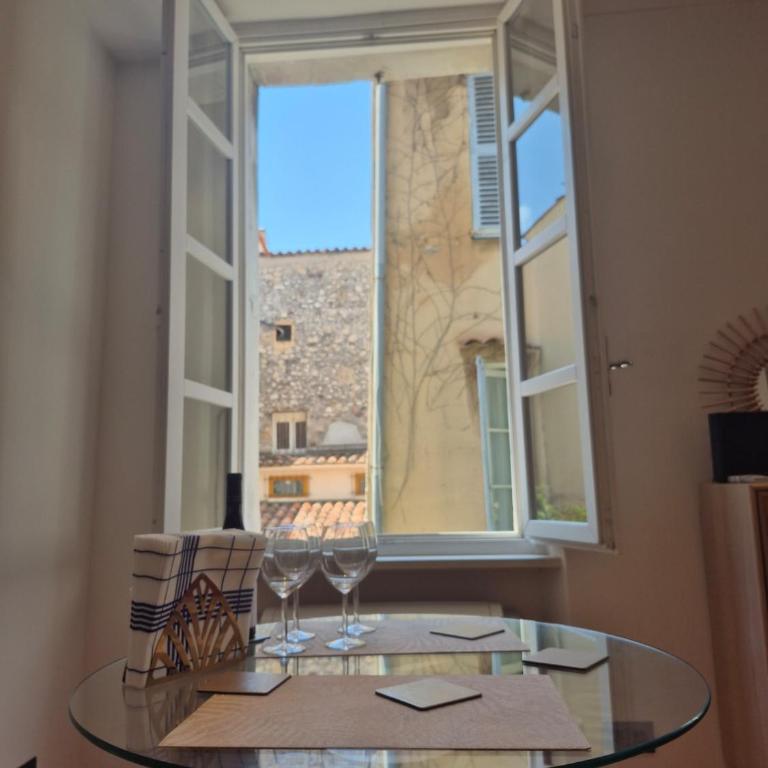 Elegant Apartment on a Quiet Street in Old Town - Appartement 1 Chambre - 20