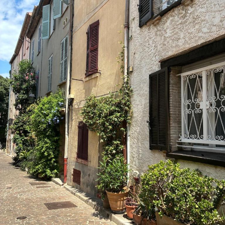 Elegant Apartment on a Quiet Street in Old Town - Appartement 1 Chambre - 8