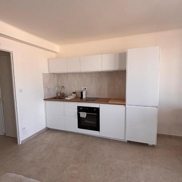 Appartement à deux pas de la plage des Catalans - Appartement 2 Chambres - 5