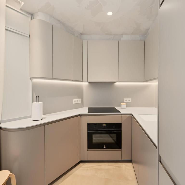 Suite Plaza Conil - Apartamento Superior con vistas a la ciudad - 4