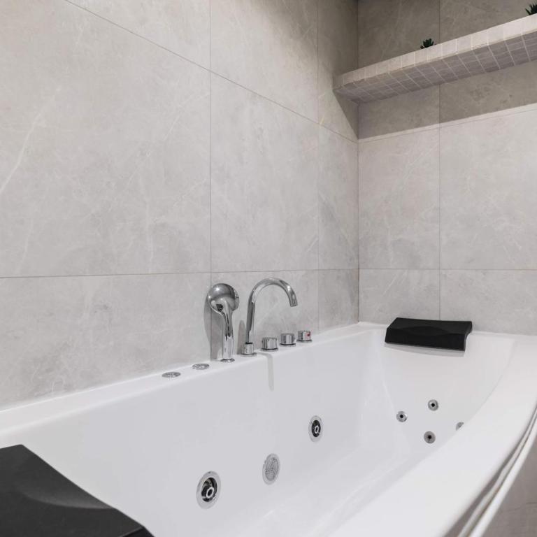 Appartement Paris 9 Cosy 2 chambres ideal famille - Apartment - 22