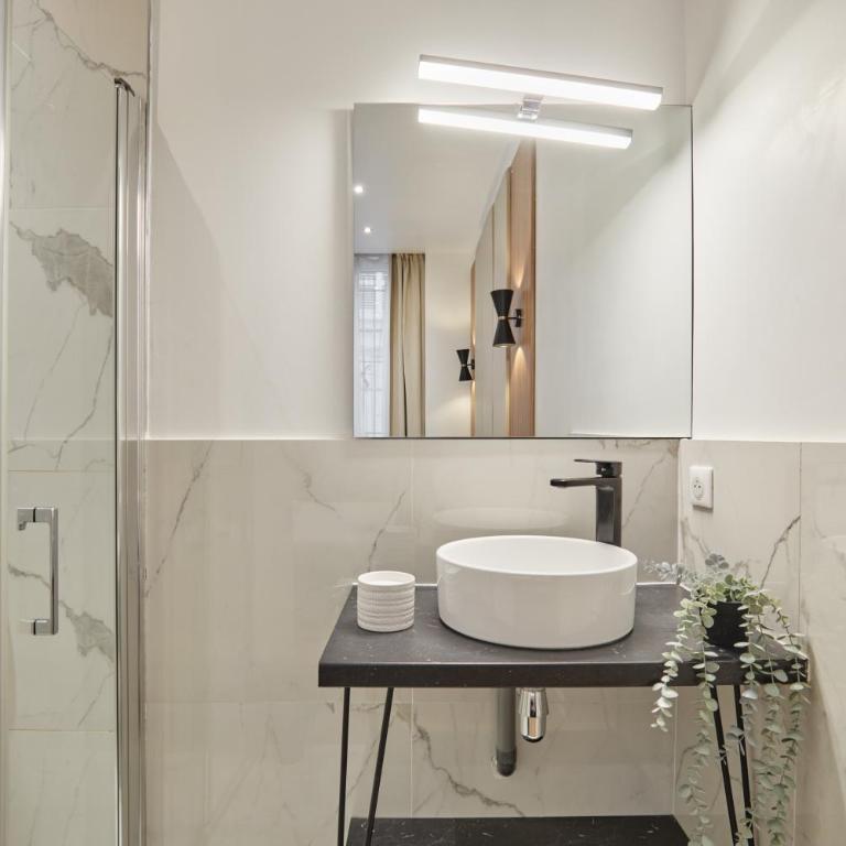 Sublime apartment in the heart of Paris 8 people FBMAR4 - Appartement - 28