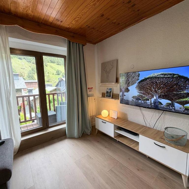 Ático Dúplex Con Increibles Vistas a La Valle De Incles - Parking Gratis l by BonesVacances - Apartamento de 2 dormitorios - 37