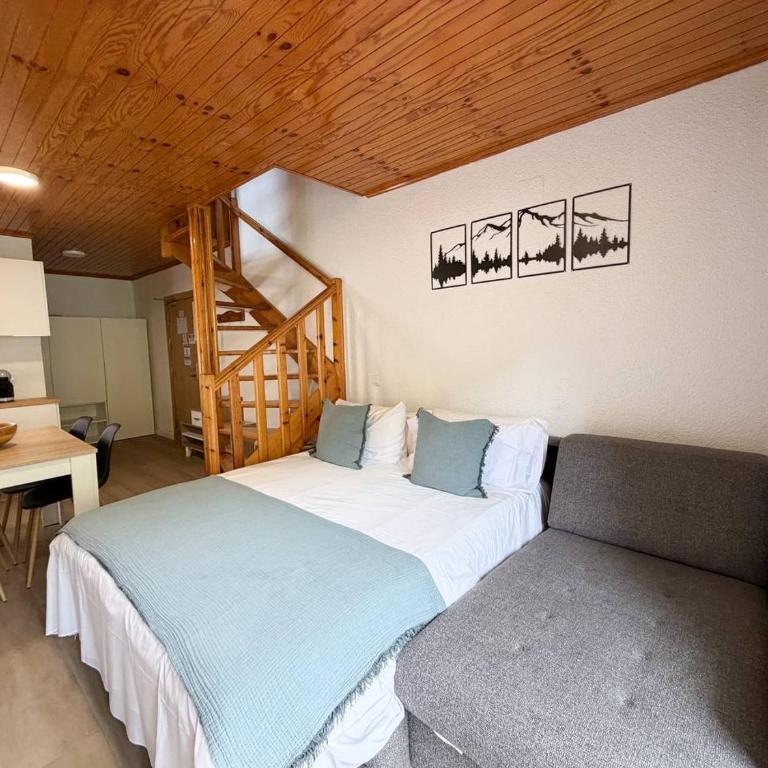 Ático Dúplex Con Increibles Vistas a La Valle De Incles - Parking Gratis l by BonesVacances - Apartamento de 2 dormitorios - 55