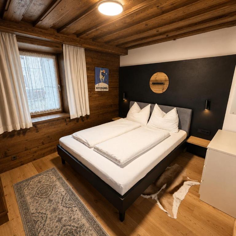 Kitz Alpine Apartments - City Center - Large Double Room - 2