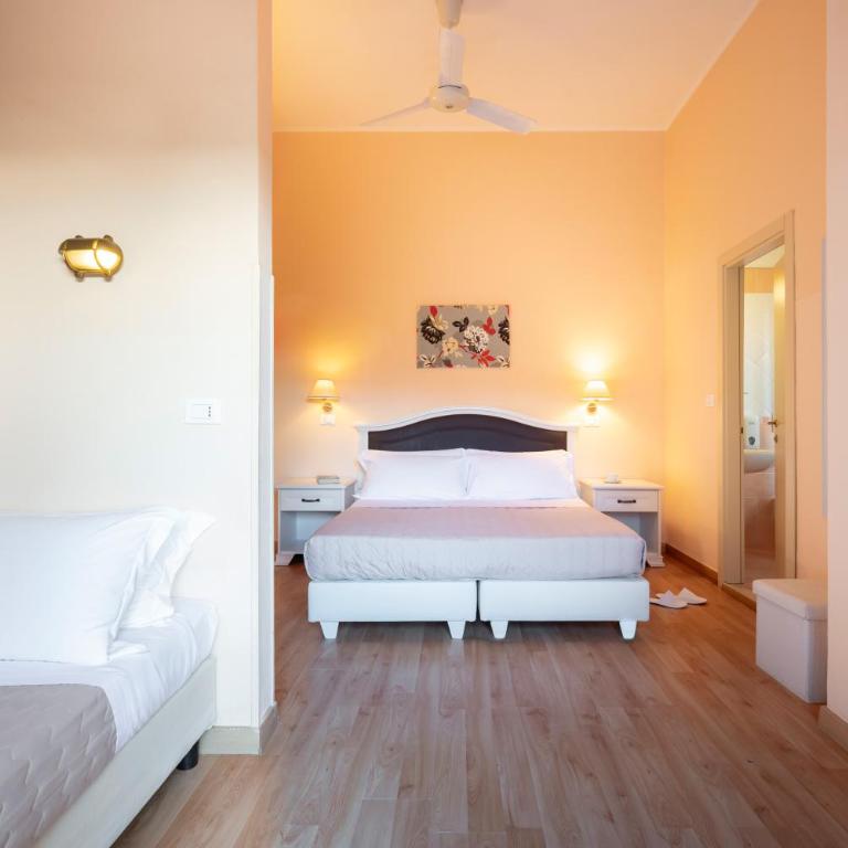 Hotel Ausonia - Camera Tripla Comfort - 3