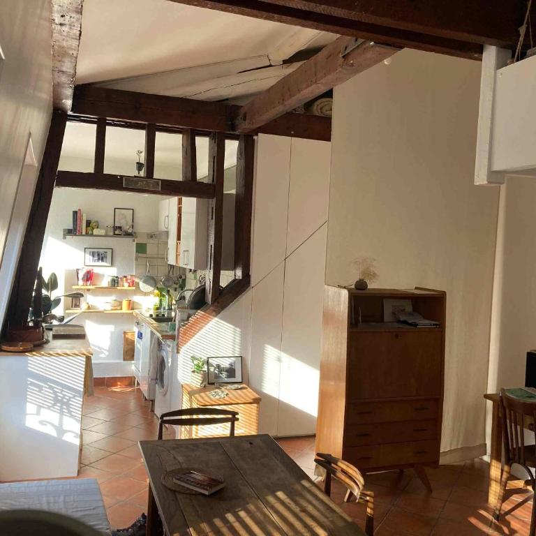 Loft avec mezzanine au Canal Saint Martin - Appartement 1 Chambre - 8