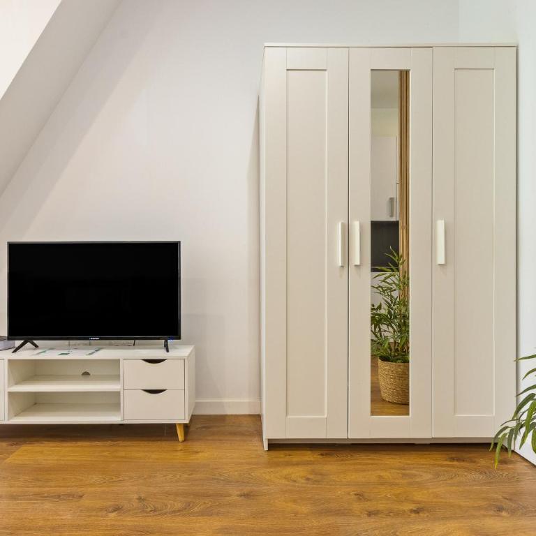Eurosol 4 By IVI Real Estate - Estudio - 12