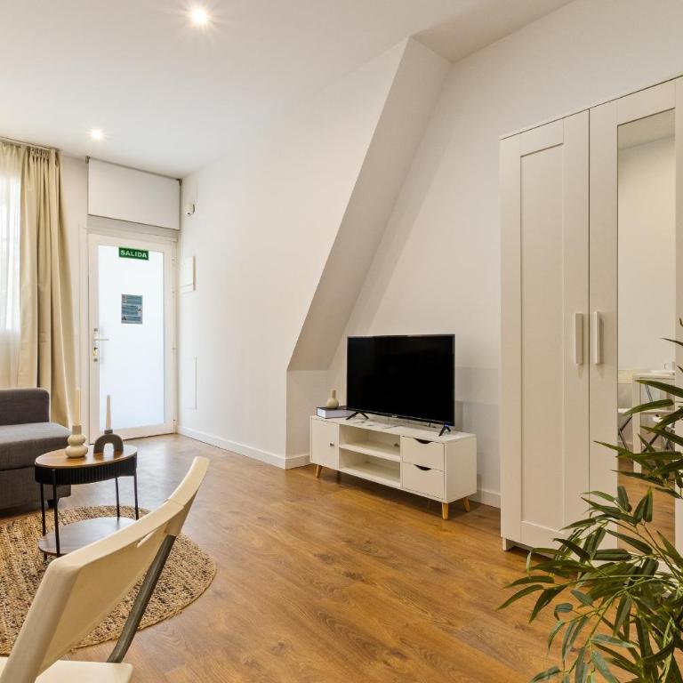 Eurosol 4 By IVI Real Estate - Estudio - 5