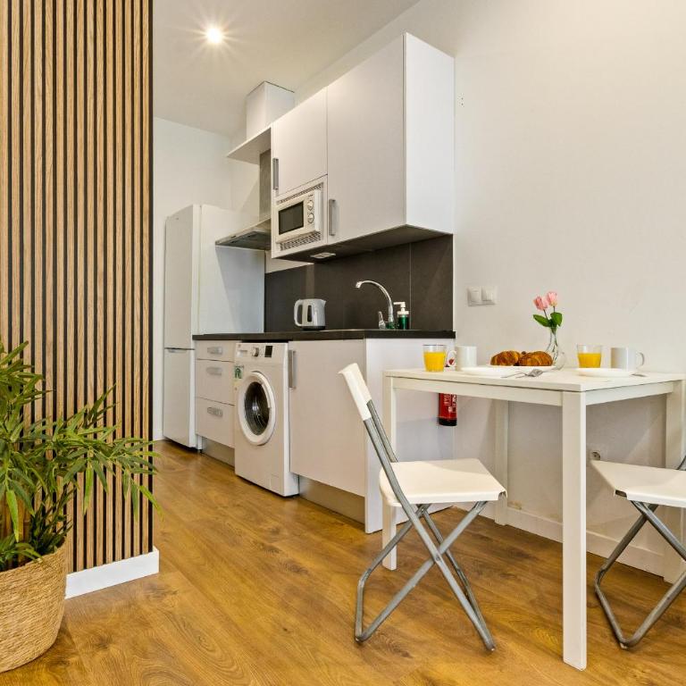 Eurosol 4 By IVI Real Estate - Estudio - 3