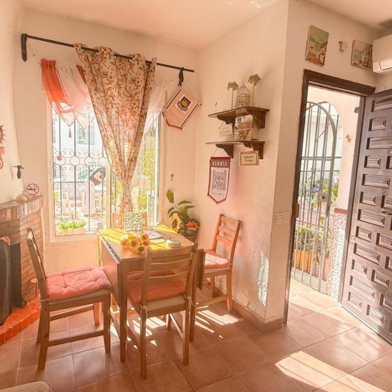 Charming Townhouse for Holiday Rental in Nueva Nerja - Two-Bedroom Apartment - 8