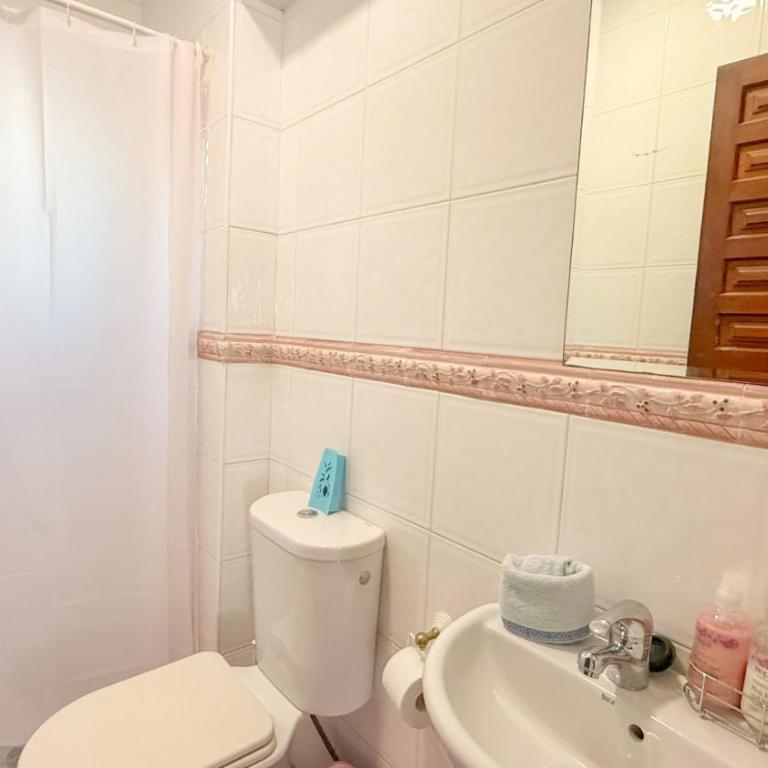 Charming Townhouse for Holiday Rental in Nueva Nerja - Two-Bedroom Apartment - 12