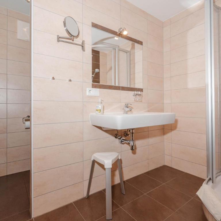Landhaus Rieding - Apartment mit 1 Schlafzimmer und Balkon - 4