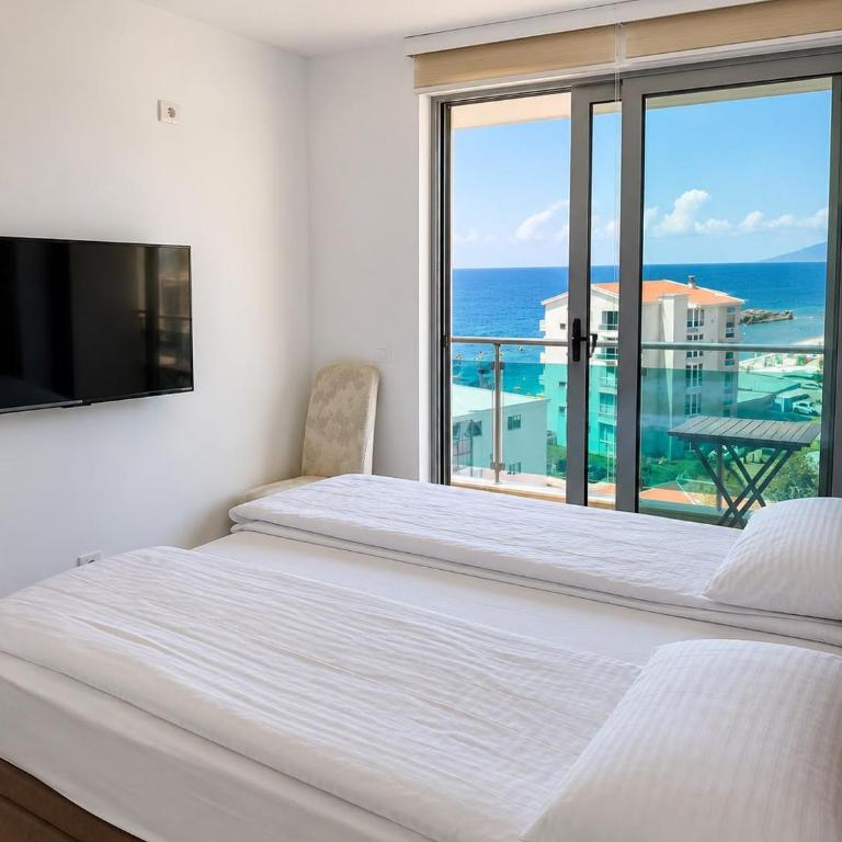 Apartment With Sea View - Two-Bedroom Apartment with Sea View - 6