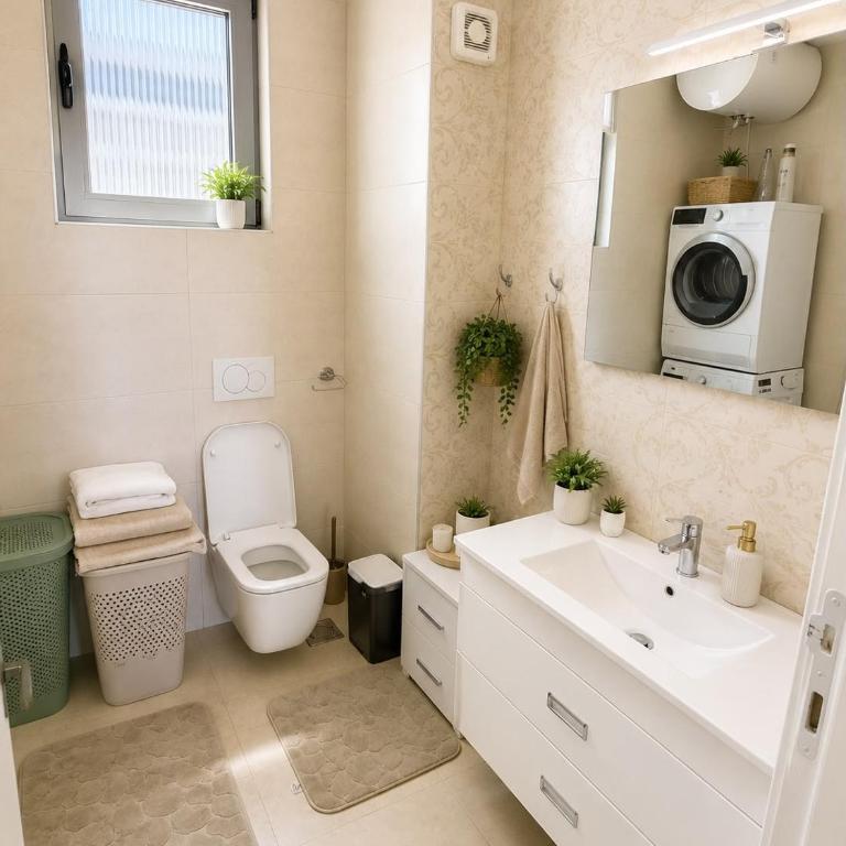 Apartment With Sea View - Two-Bedroom Apartment with Sea View - 7