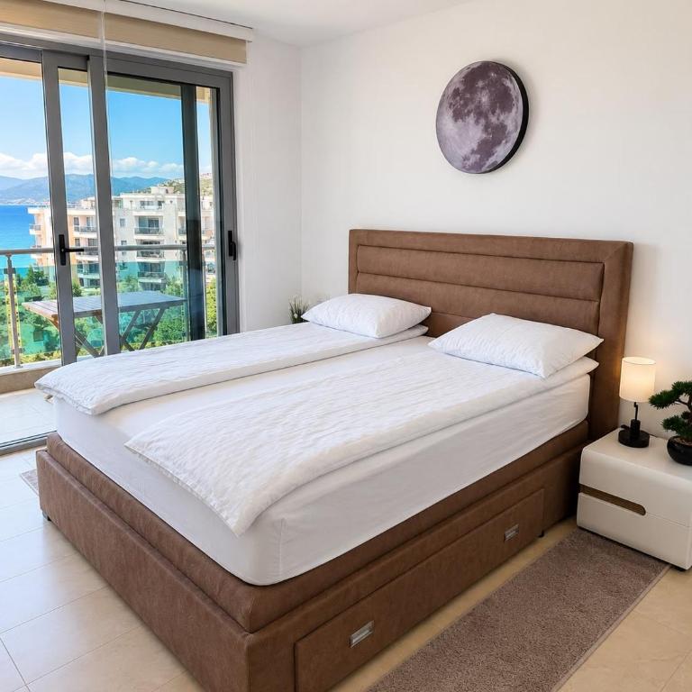 Apartment With Sea View - Two-Bedroom Apartment with Sea View - 5