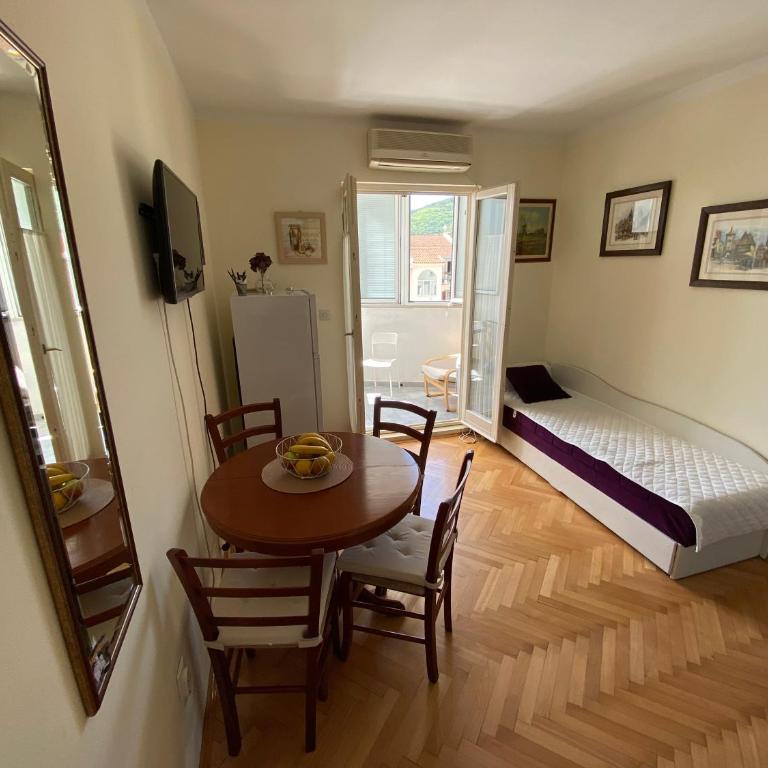 Apartman Nika - One-Bedroom Apartment - 3