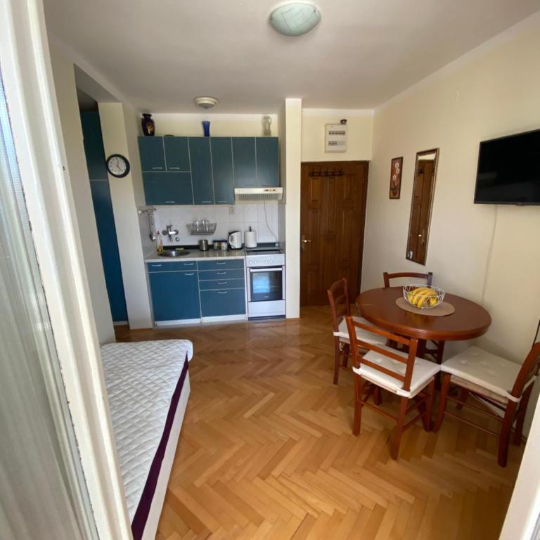 Apartman Nika - One-Bedroom Apartment - 7