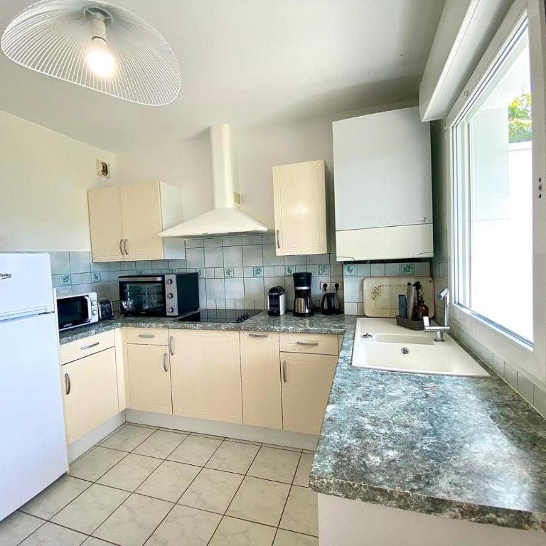 Au Bonheur des Roses, parking, terrasse & jardin - Appartement 1 Chambre - 16