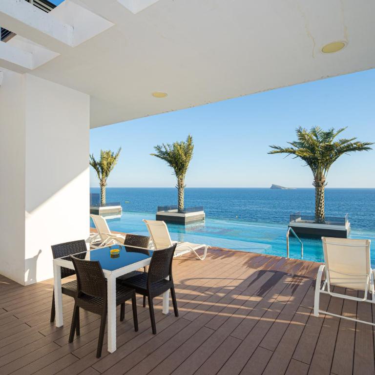 Ocean Sky Sea Benidorm. Parking Pool - Apartment - 3