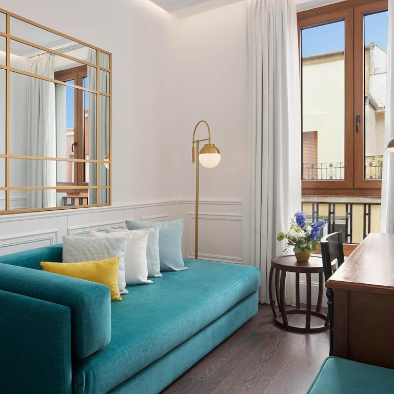 Boutique Hotel H10 Villa de la Reina - Grand Deluxe Reina - 2