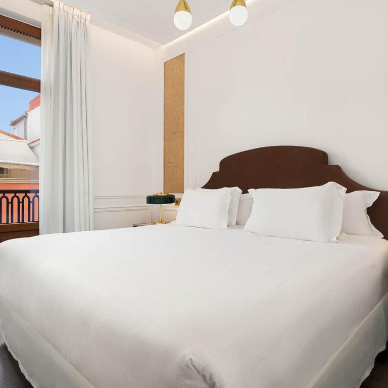 Boutique Hotel H10 Villa de la Reina - Grand Deluxe Reina - 3