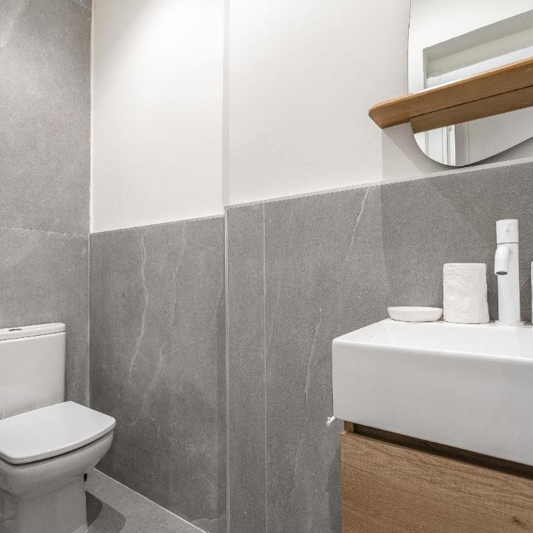 Elegant and Spacious Apartment Steps from Plaza Catalunya - Deluxe Apartment mit 4 Schlafzimmern - 31