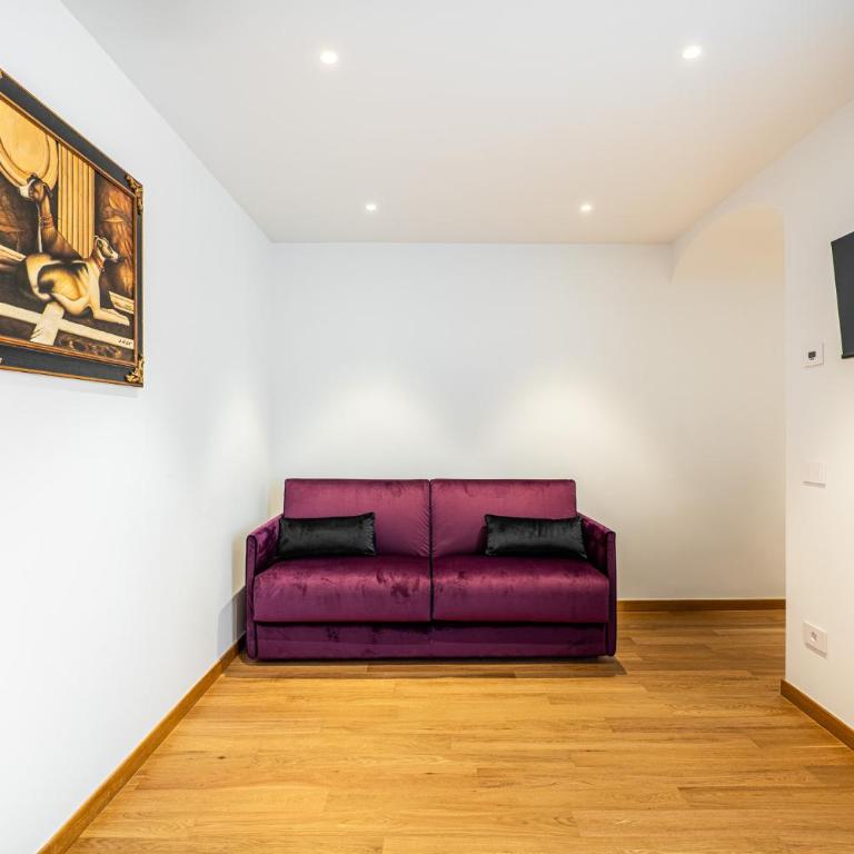 Entire Floor, 3 Luxury Apt, Sleeps 12, 100m Duomo, AC e WiFi - Appartamento con 3 Camere da Letto e con Vista - 4