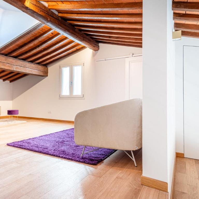 Entire Floor, 3 Luxury Apt, Sleeps 12, 100m Duomo, AC e WiFi - Appartamento con 3 Camere da Letto e con Vista - 48