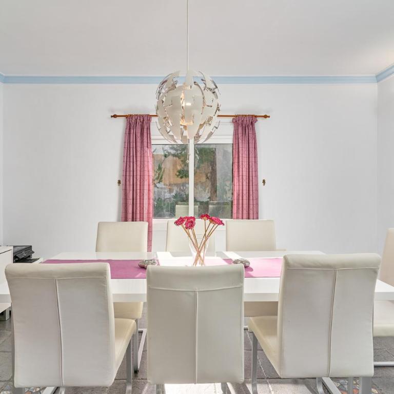 Casa Rosa Burriana Beach Nerja - Villa with Sea View - 9