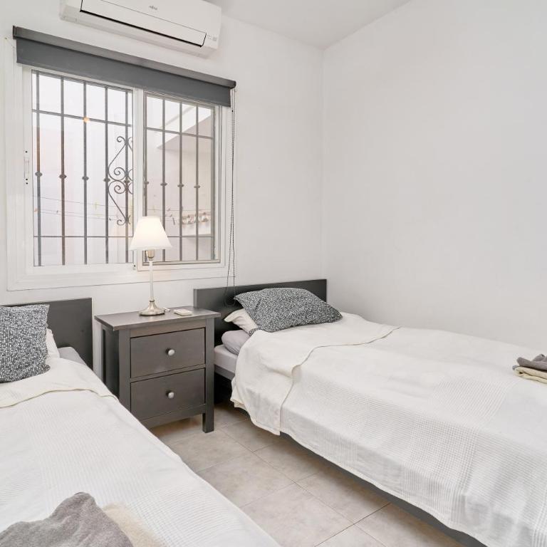 Casa Rosa Burriana Beach Nerja - Villa with Sea View - 23