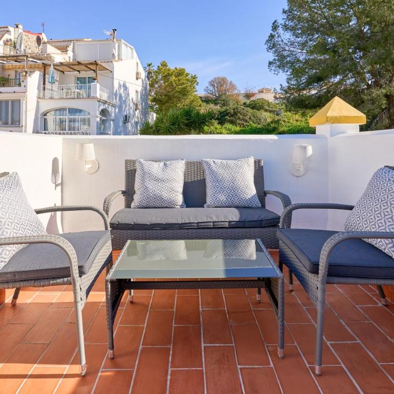 Casa Rosa Burriana Beach Nerja - Villa with Sea View - 30