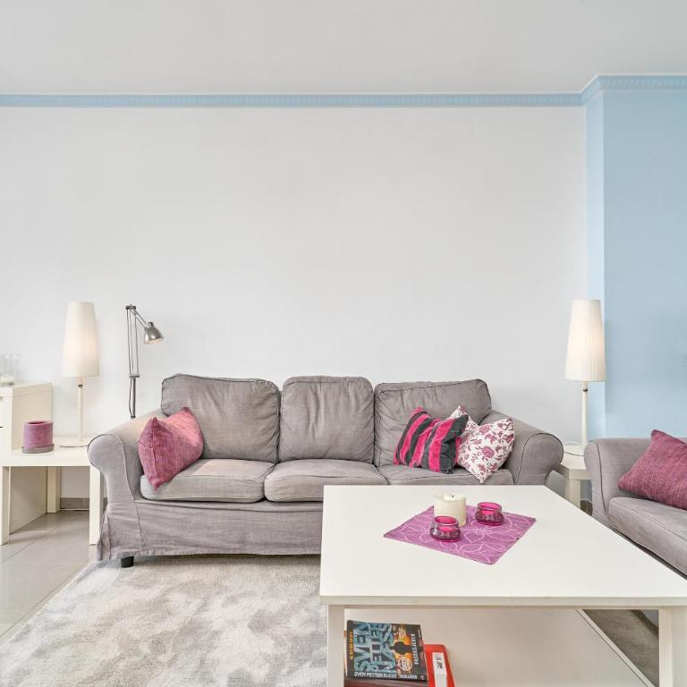 Casa Rosa Burriana Beach Nerja - Villa with Sea View - 6