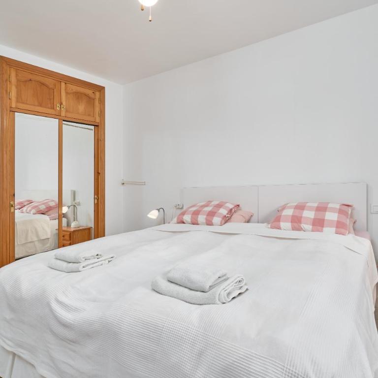 Casa Rosa Burriana Beach Nerja - Villa with Sea View - 14