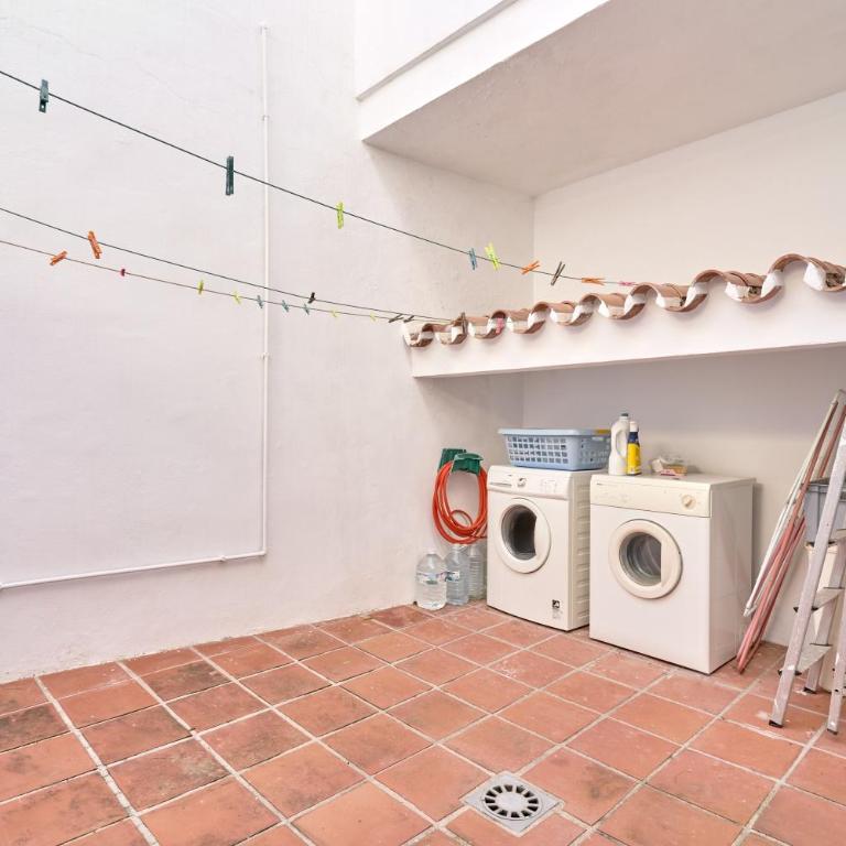 Casa Rosa Burriana Beach Nerja - Villa with Sea View - 12