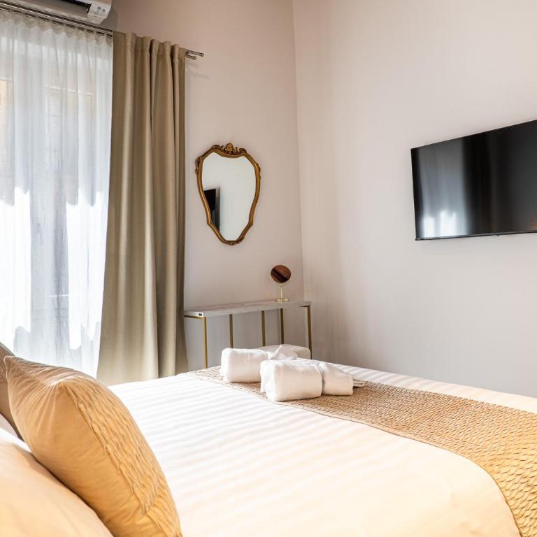 Entire Floor, 3 Luxury Apt, Sleeps 12, 100m Duomo, AC e WiFi - Appartamento con 3 Camere da Letto e con Vista - 57