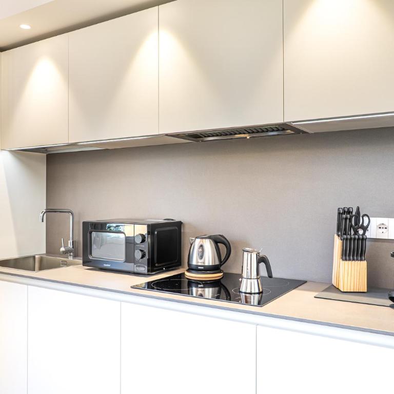 Entire Floor, 3 Luxury Apt, Sleeps 12, 100m Duomo, AC e WiFi - Appartamento con 3 Camere da Letto e con Vista - 62