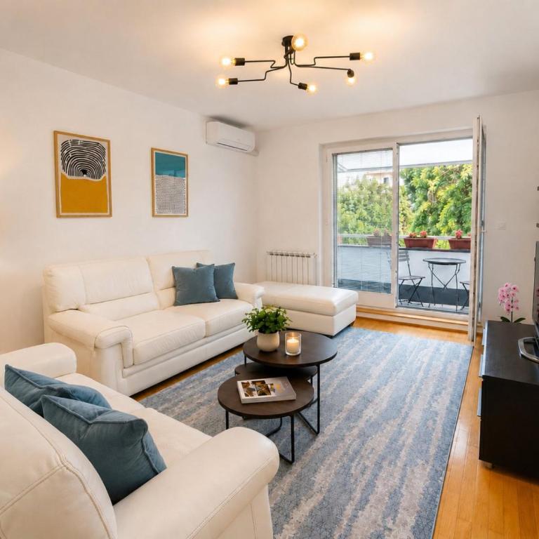 City URBAN HOME - Two-Bedroom Apartment - 1