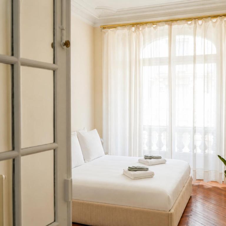 Prestige Eiffel Tower Haussmannien 3 Chambres - Three-Bedroom Apartment - 10
