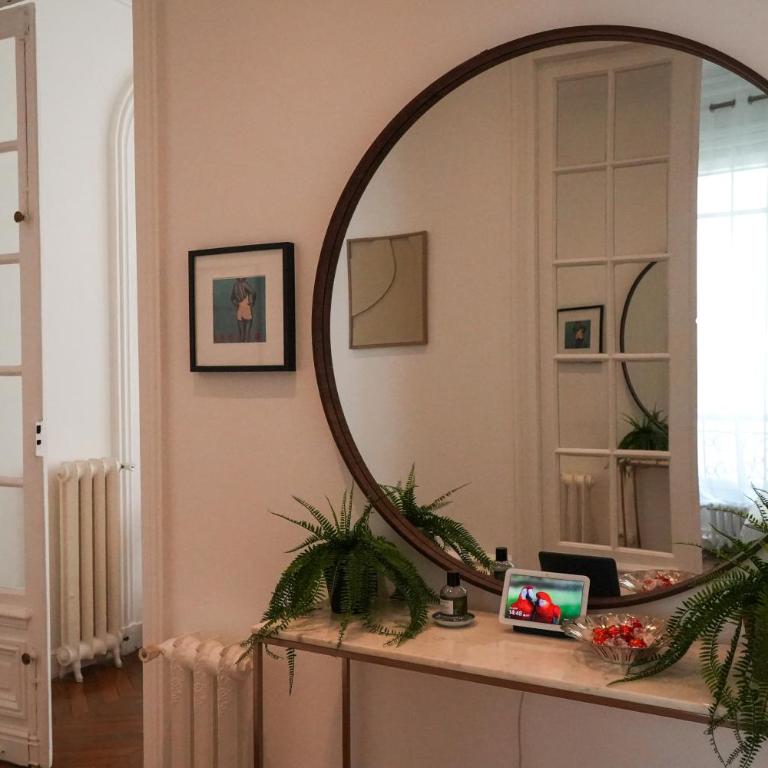 Prestige Eiffel Tower Haussmannien 3 Chambres - Three-Bedroom Apartment - 13