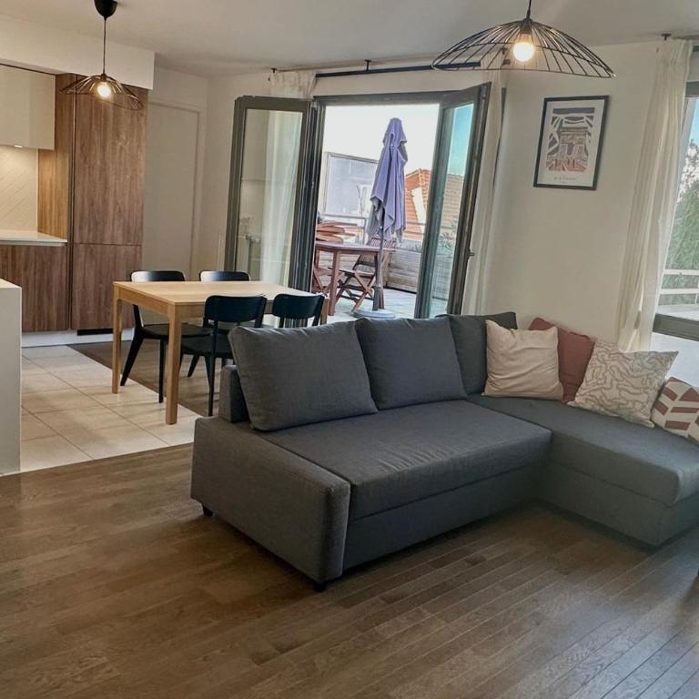 Luminous apartment with terraces - Apartment - 2
