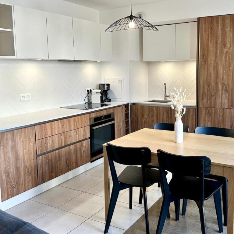 Luminous apartment with terraces - Apartment - 4