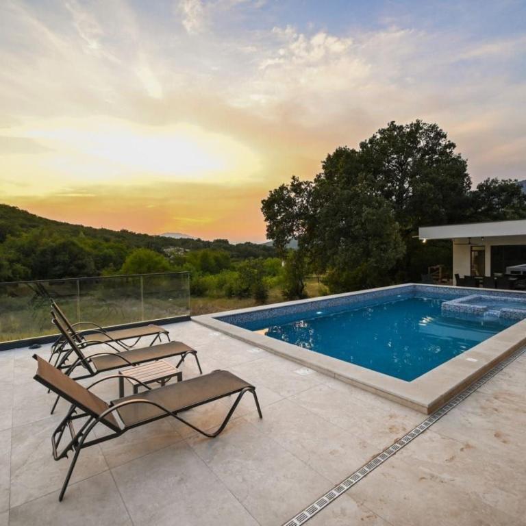 Villa Wakero with Heated Private Pool - Villa mit privatem Pool - 2