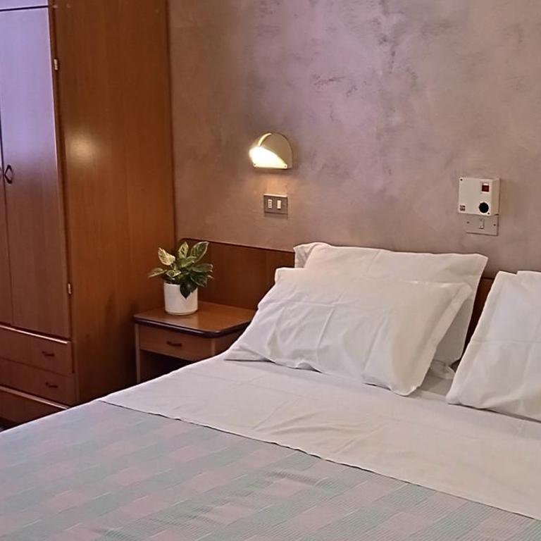Hotel Samoa - Economy Double or Twin Room - 6