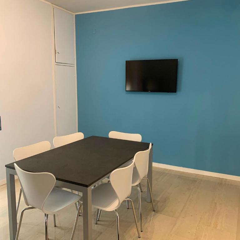 LoreMar appartamenti - Appartamento con 2 Camere da Letto e Terrazza - 8