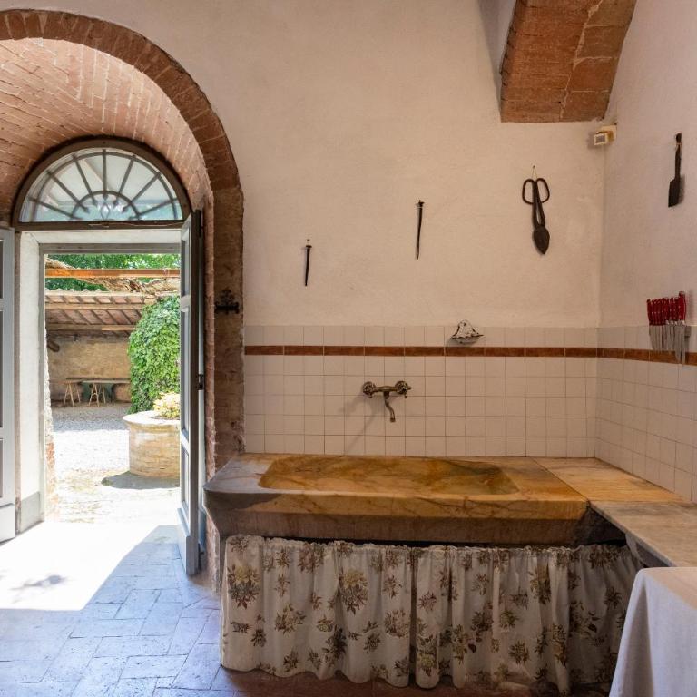 Villa storica di famiglia sui colli senesi - Villa - 59