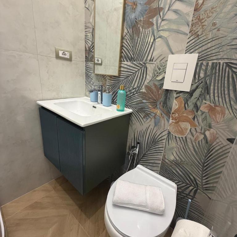 DOMUS LUIGI LEONE 2 - Camera Tripla con Bagno Privato - 9